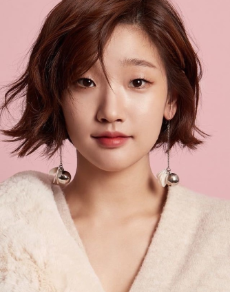 Portrait of Park So-dam